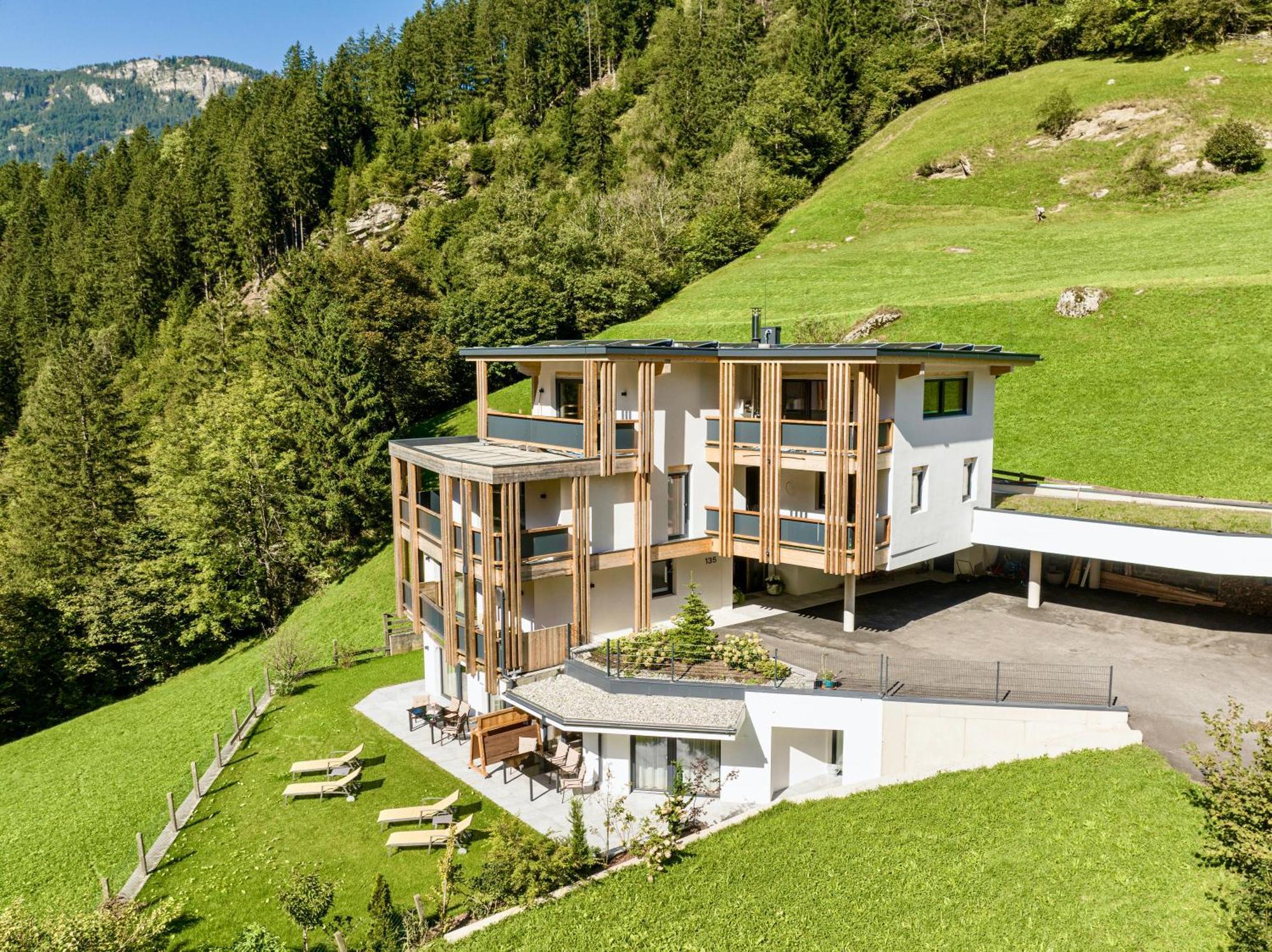 Natur Zeit - Alpine Garden Apartments Mayrhofen Exterior photo